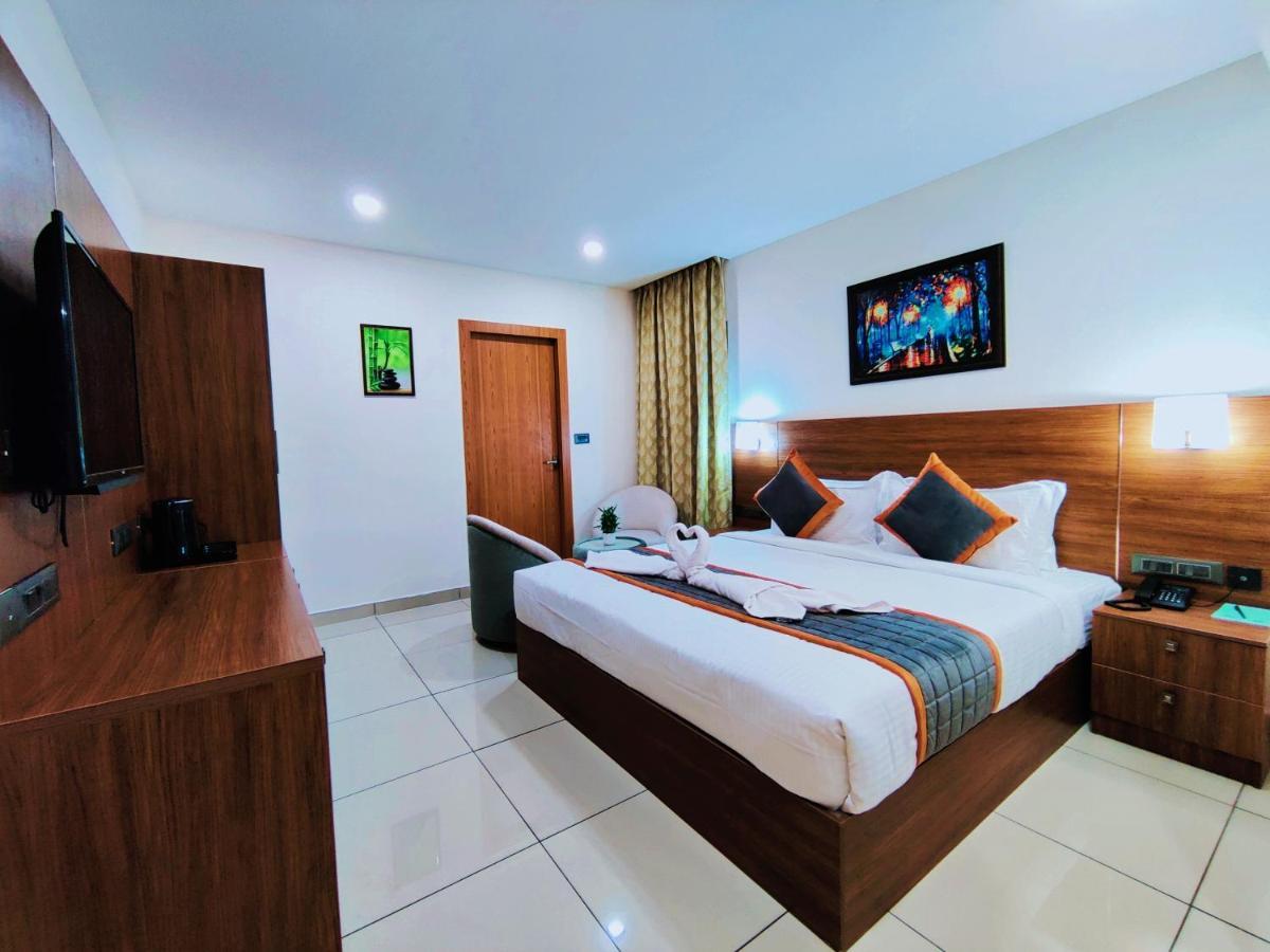 Hotel Seapark Kollam Eksteriør bilde