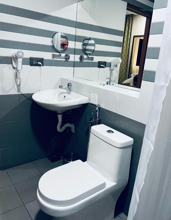 Hotel Seapark Kollam Eksteriør bilde