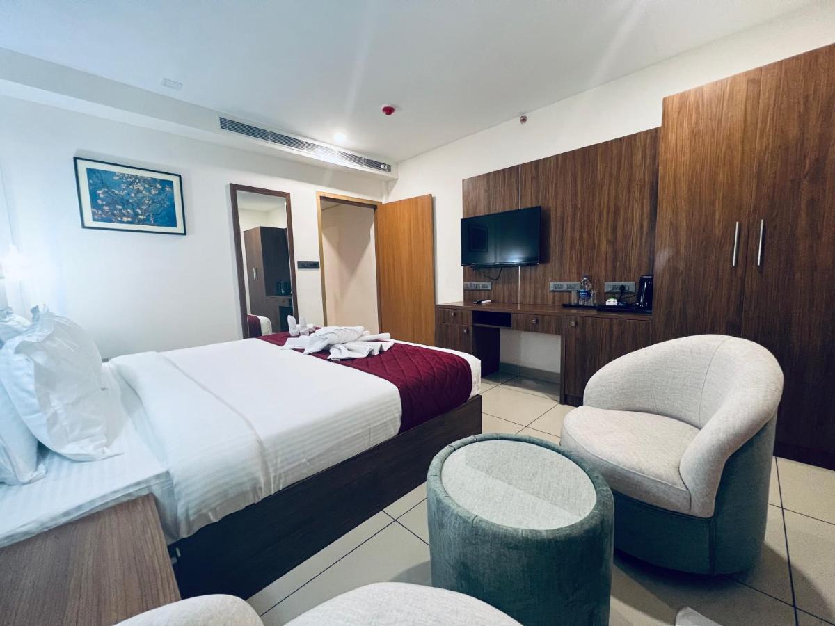Hotel Seapark Kollam Eksteriør bilde