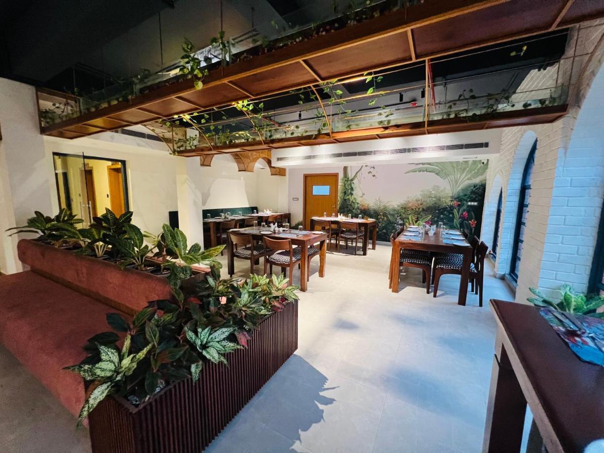 Hotel Seapark Kollam Eksteriør bilde